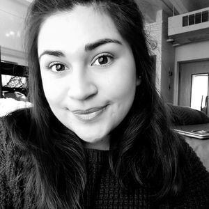 Meet your Posher, Alexis